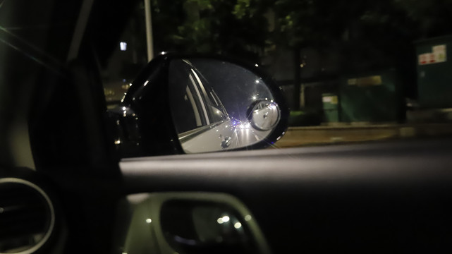 后视镜