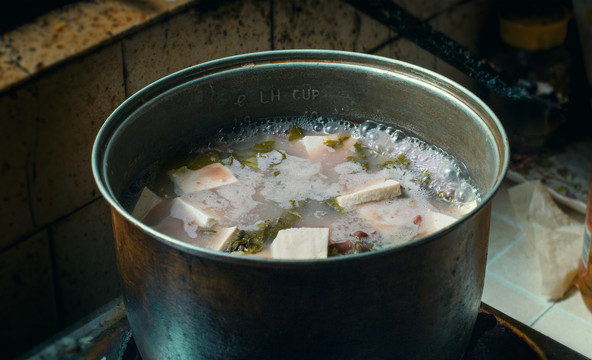 红豆酸菜汤煮豆腐