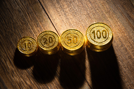 排列整齐的金币