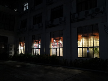 窗户夜光