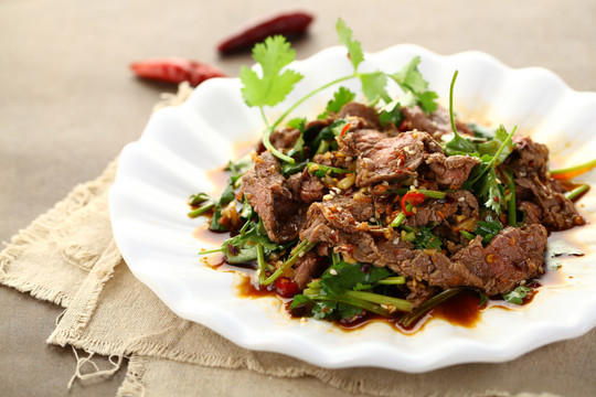 凉拌牛肉