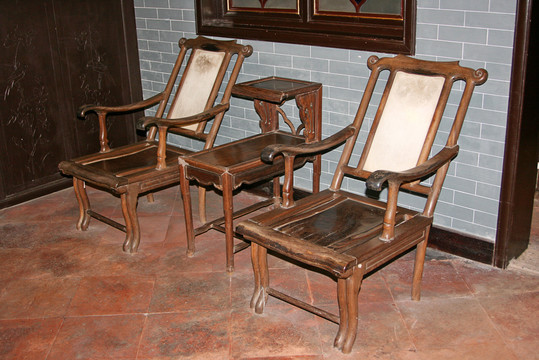 古典实木躺椅