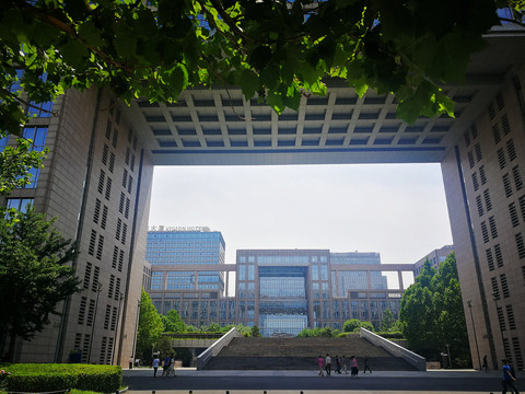 北京航空航天大学