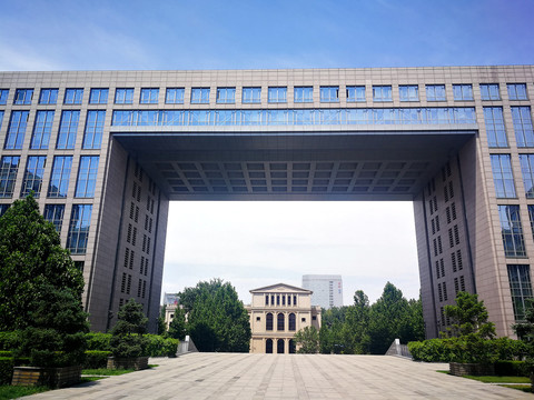 北京航空航天大学