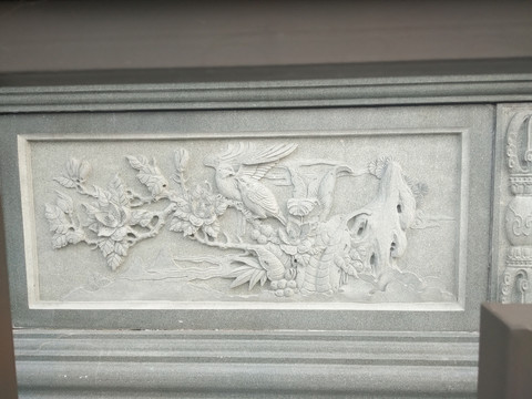 花纹雕塑