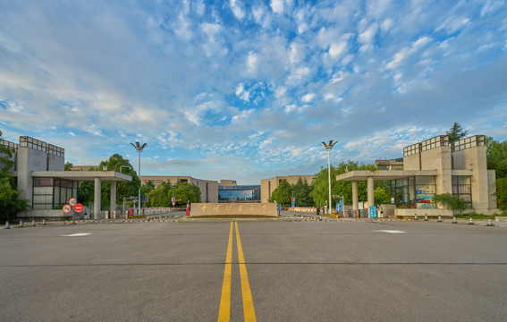 中国矿业大学