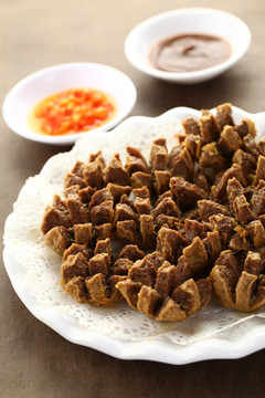 香炸牛肉丸