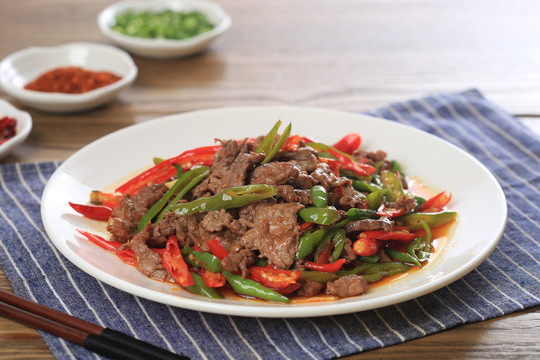 尖椒炒牛肉