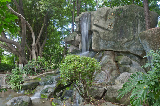 假山流水风景