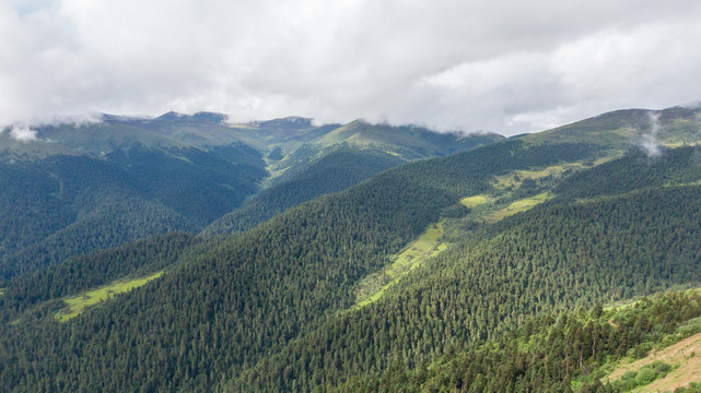 川藏高山白云风景