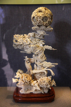 广州象牙雕刻艺术