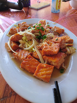 瘦肉焖豆腐