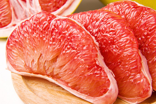 红肉柚子