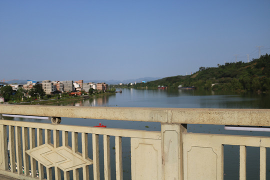 右江河大桥