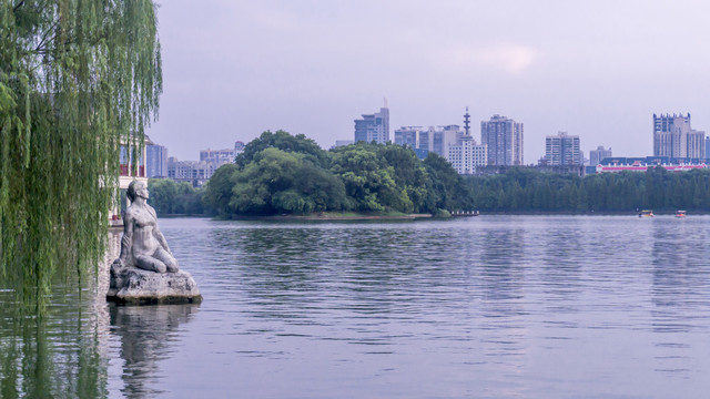 年嘉湖晚景
