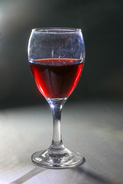红酒玻璃高脚杯