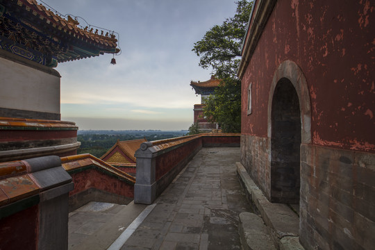 北京颐和园四大部洲景区夏季风光