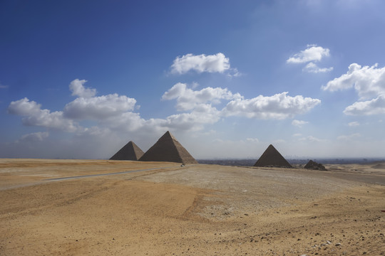 埃及开罗吉萨金字塔