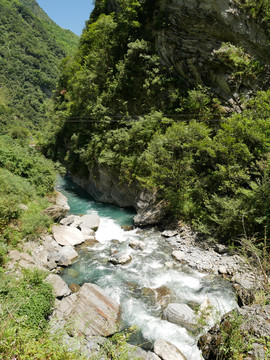 高山峡谷