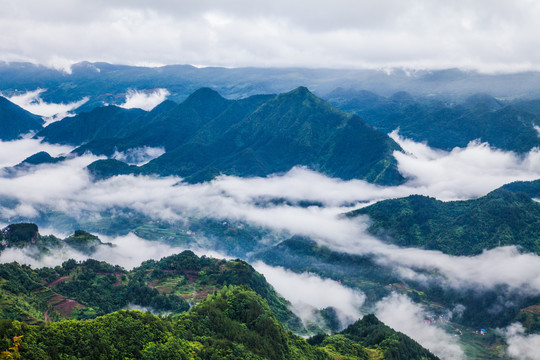 避暑胜地苏马荡云海飘渺