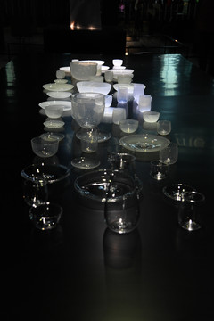 上海玻璃博物馆玻璃器皿展示