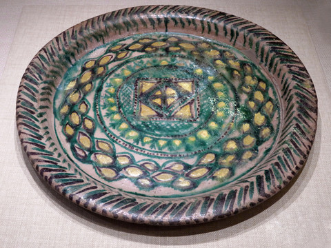 亚美尼亚釉陶托盘