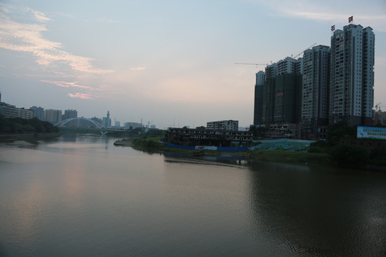 湘江河畔