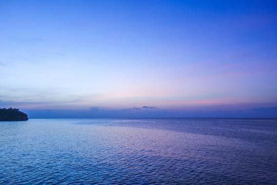 平静海面