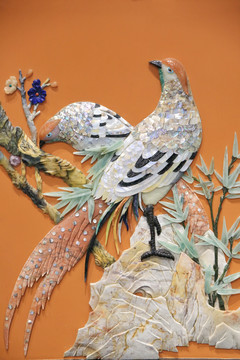 山鸡飞鸟玉雕画