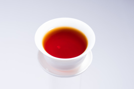 英德红茶茶汤茶水四十五度