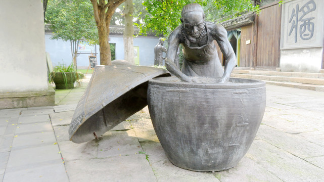 海盐县冯氏万通酱园人物雕塑