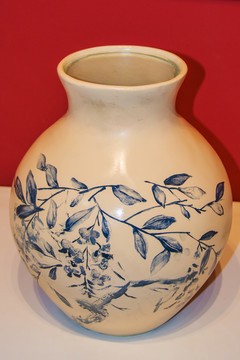 米色树枝树叶图案陶瓷罐