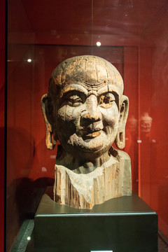 上海博物馆唐代迦叶木雕头像