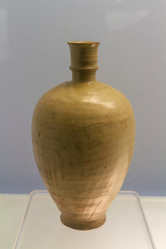 上海博物馆五代岳州窑青釉划花瓶