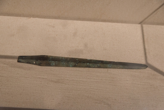 战国巴蜀铜剑