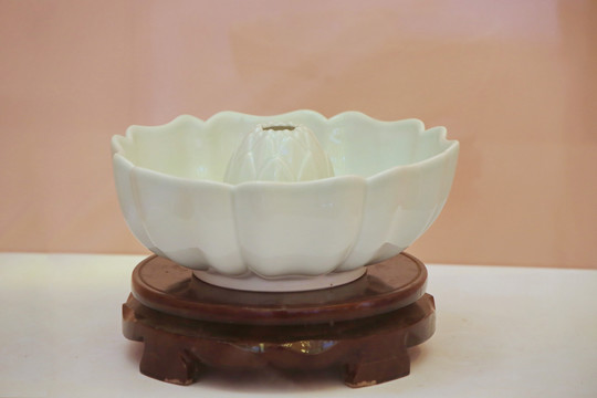 官窑花盆瓷器清代