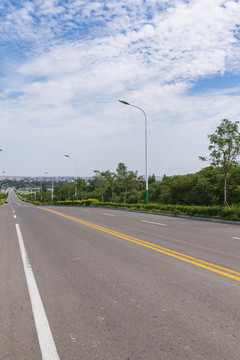 蓝天白云公路
