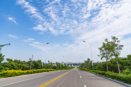 蓝天白云公路