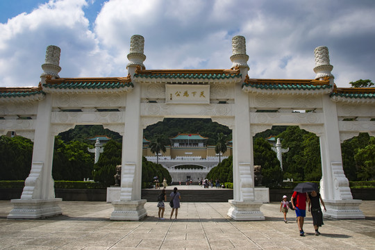 台北故宫的牌坊