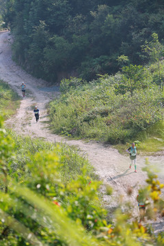 六大名山登山赛