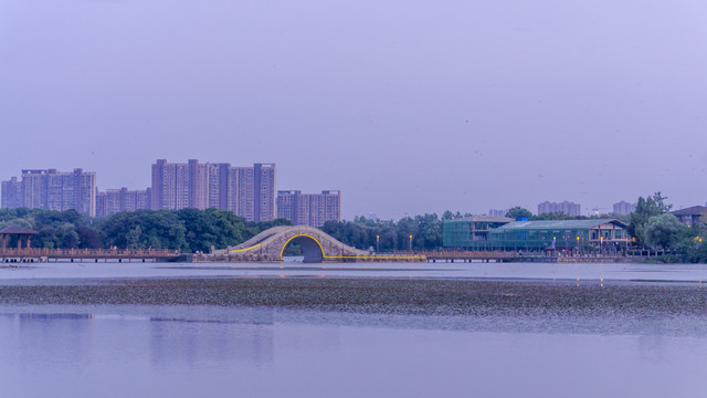 湖畔风光