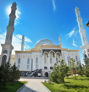 努尔苏丹哈兹拉特苏丹清真寺
