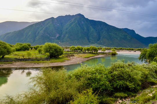 尼洋河