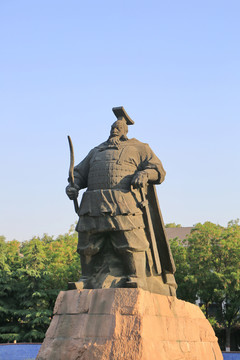 赵武灵王铜雕像