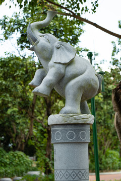 老挝大象图腾雕塑