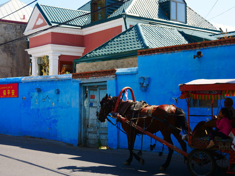 新疆伊犁汉人街彩色风情巷子