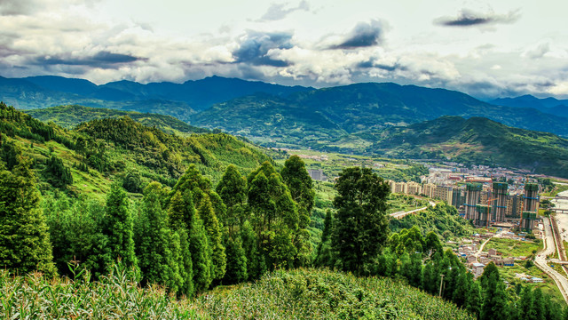 荥经大山风光