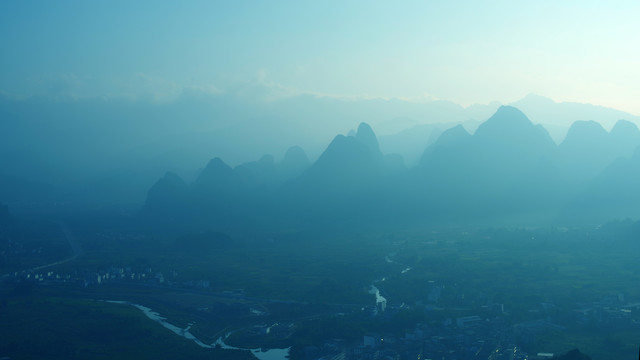 远山风光