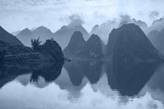 水墨山水