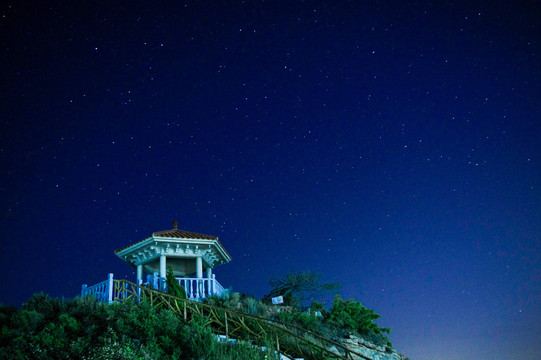 海边夜景